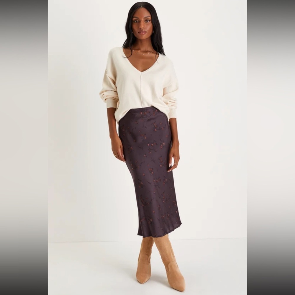 NWT Lulus Refined Style Dark Purple Floral Print High-Waisted Midi Skirt🥀🌙♥️